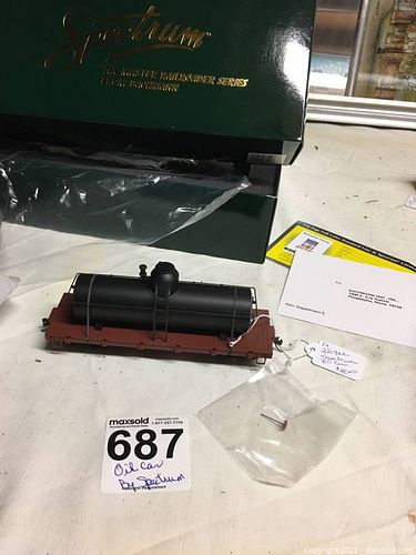 Lot #687 (1 of 12)