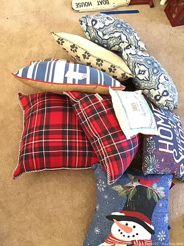 Lot #318 (1 of 9)