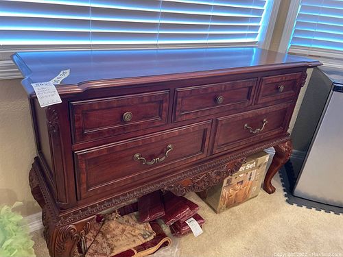 Lot #582 (1 of 11)