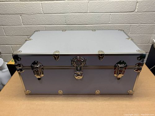 Lot #85 (1 of 9)
