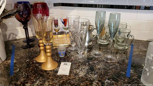 Lot #20 (1 of 13)