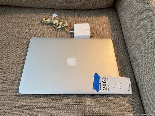 Lot #206 (1 of 4)