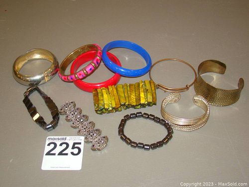 Lot #225 (1 of 4)