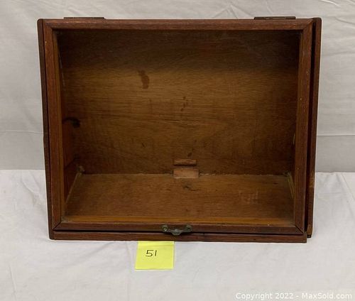 Lot #51 (1 of 8)