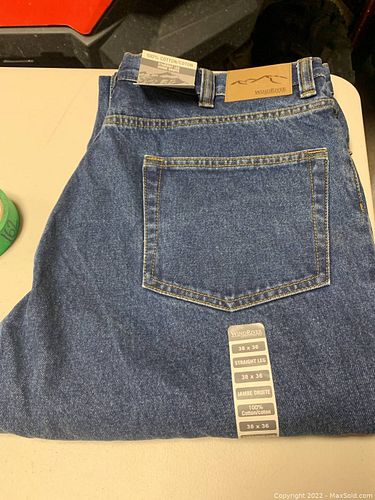 Lot #162 (1 of 4)