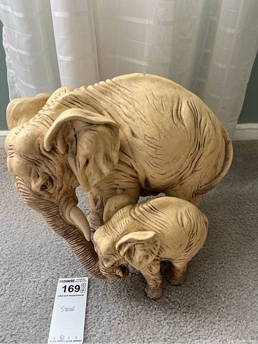 Lot #169 (1 of 7)