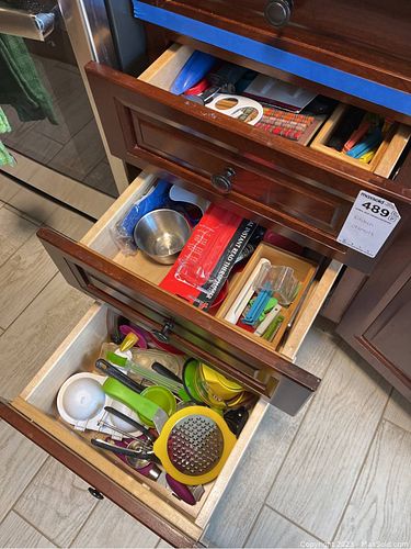 Lot #489 (1 of 9)