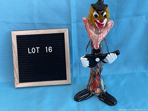 Lot #16 (1 of 8)