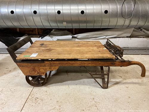 Lot #402 (1 of 10)