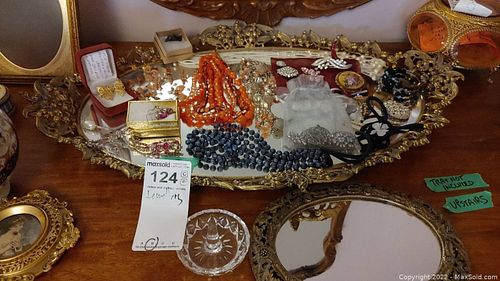 Lot #124 (1 of 14)
