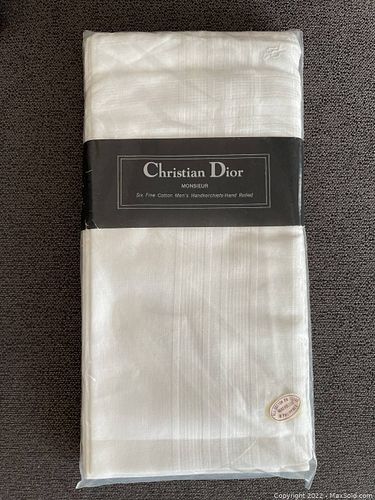 Lot #513 (1 of 4)
