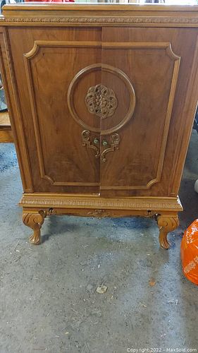 Lot #295 (1 of 9)