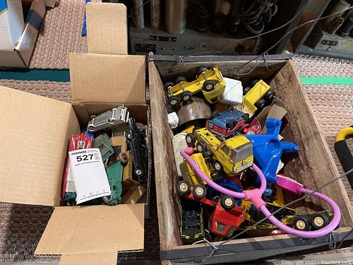 Lot #527 (1 of 9)