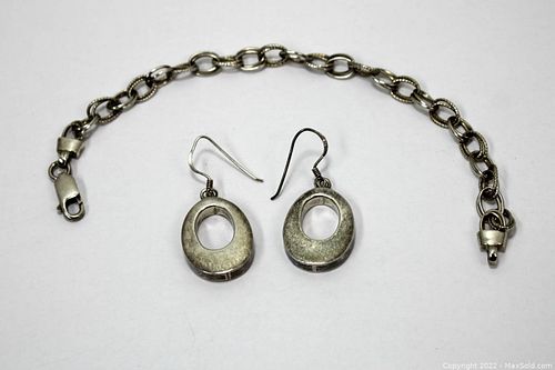 Lot #80 (1 of 8)