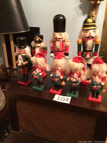 Lot #104 (1 of 6)
