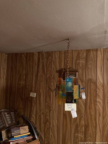 Lot #261 (1 of 8)