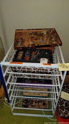 Lot #90 (1 of 19)