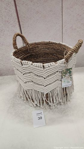 Lot #39 (1 of 4)