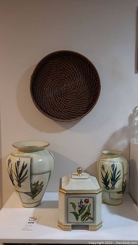 Lot #29 (1 of 13)
