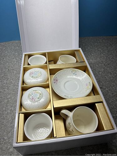 Lot #77 (1 of 5)