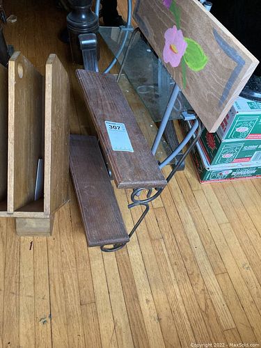 Lot #307 (1 of 7)
