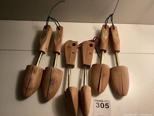Lot #305 (1 of 3)