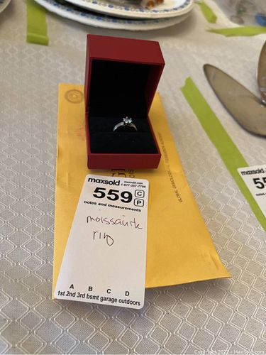 Lot #559 (1 of 8)
