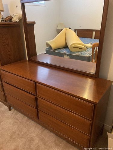 Lot #659 (1 of 12)