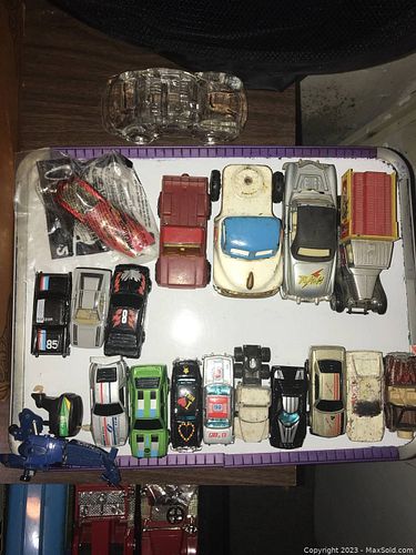 Lot #142 (1 of 12)