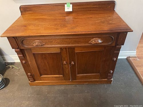 Lot #12 (1 of 8)