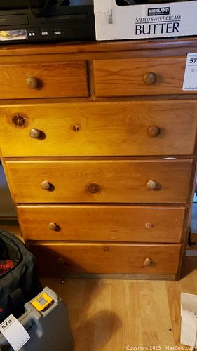 Lot #573 (1 of 4)