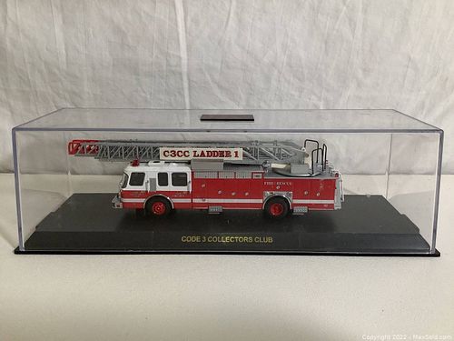 Lot #303 (1 of 7)