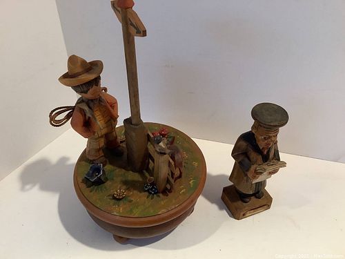 Lot #343 (1 of 8)