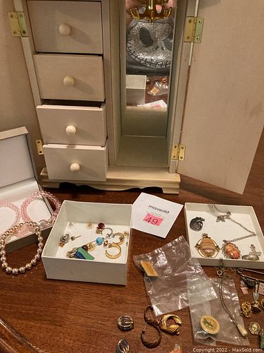 Lot #49 (1 of 15)