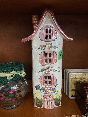 Lot #889 (1 of 3)