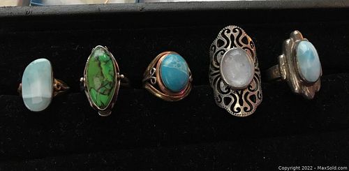 Lot #733 (1 of 5)