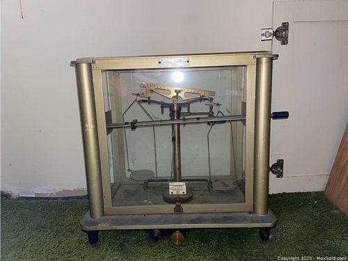 Lot #435 (1 of 11)