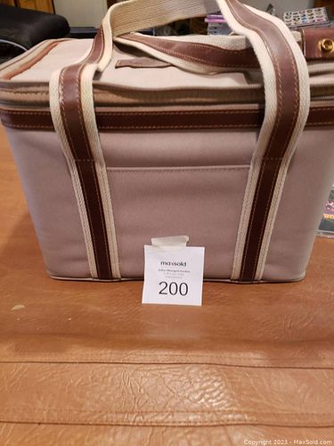 Lot #200 (1 of 2)