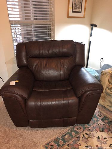Lot #566 (1 of 11)