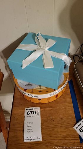 Lot #670 (1 of 8)