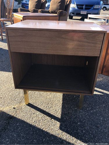 Lot #744 (1 of 11)