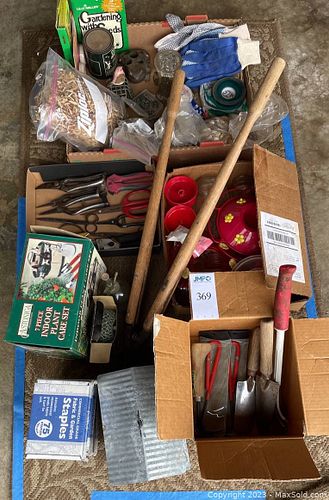 Lot #369 (1 of 8)
