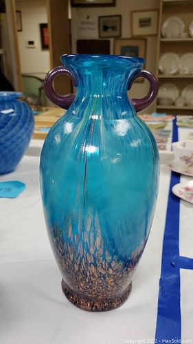 Lot #12 (1 of 8)