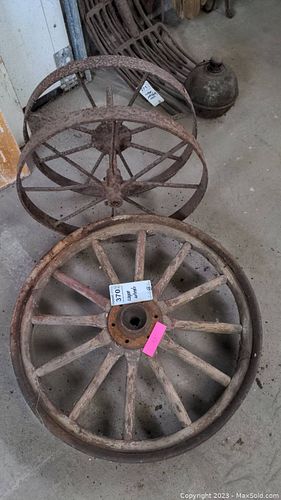 Lot #370 (1 of 9)
