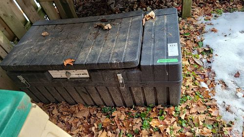 Lot #423 (1 of 8)