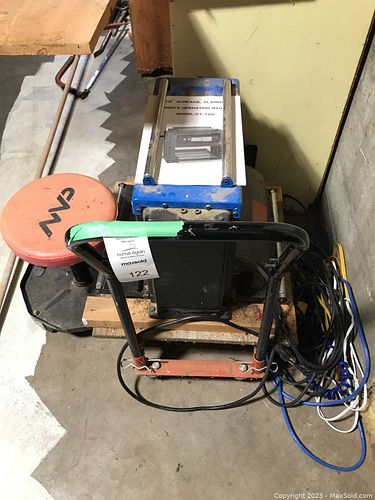 Lot #122 (1 of 10)