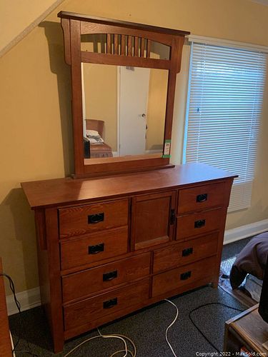 Lot #300 (1 of 13)