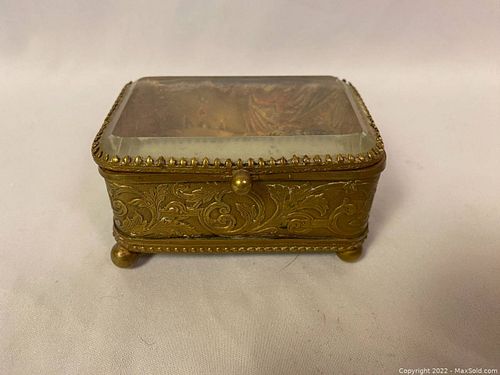 Lot #140 (1 of 9)