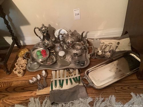 Lot #216 (1 of 9)
