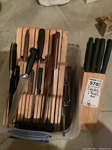 Lot #570 (1 of 6)